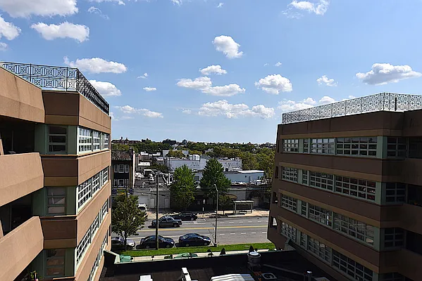 Rented by Keller Williams NYC | media 23