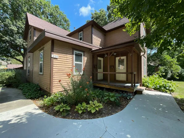 824 Clark Ave Unit 2, Ames, IA 50010