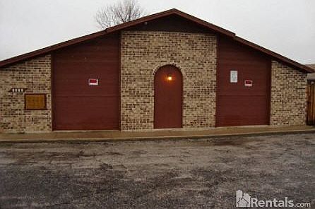 1st image of 2205 Cascade Dr APT B
