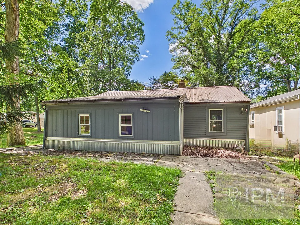 2451 Log Cabin Rd