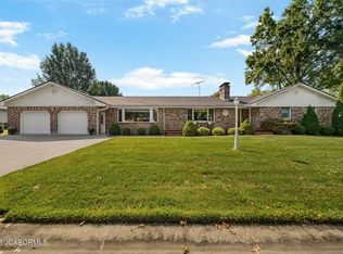 502 Lawn Dr, Tipton, MO 65081