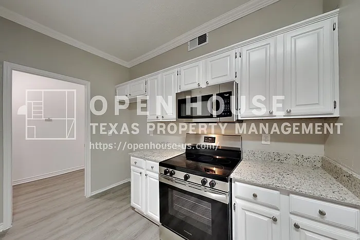 8101 Pacific St — Photo 5