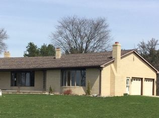 4738 N Michigan Rd, Dimondale, MI 48821