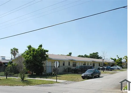 2 bed, 750 sqft, $1,750 — Photo 1
