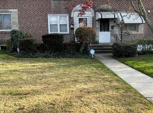 340 Westmont Dr, Collingdale, PA 19023
