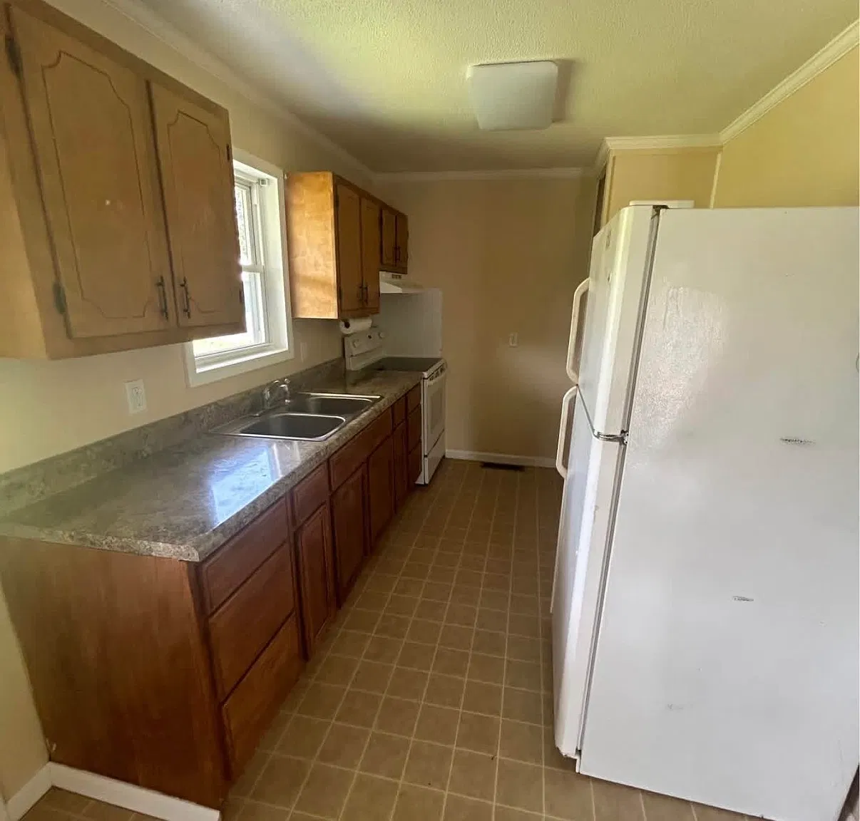 3 bed, 1120 sqft, $1,500 — Photo 4