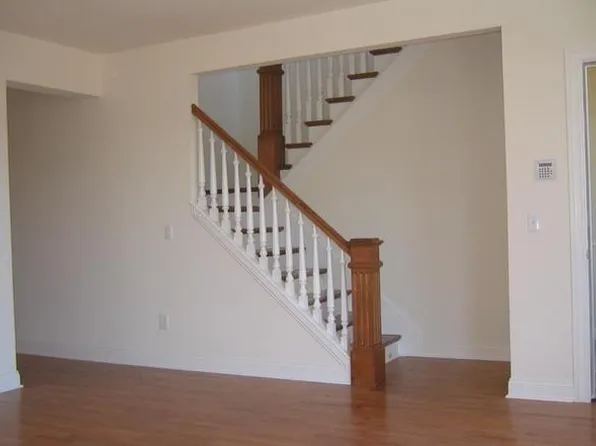 303 Grand St, Jersey City, NJ 07302