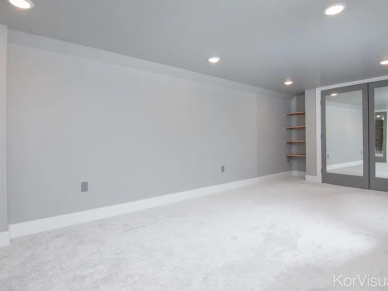 1165 E Westpoint Dr — Photo 24