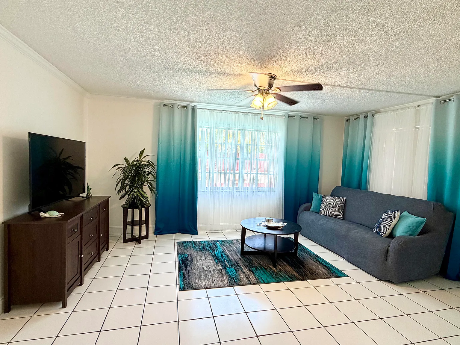 1 bed, 1.0 bath, 800 sqft, $1,700 — Photo 1