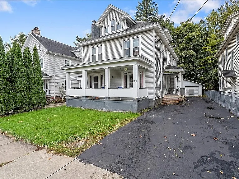 228 Cambridge St — Photo 5