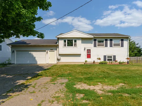 3330 Nichols Rd, Kalamazoo, MI 49004