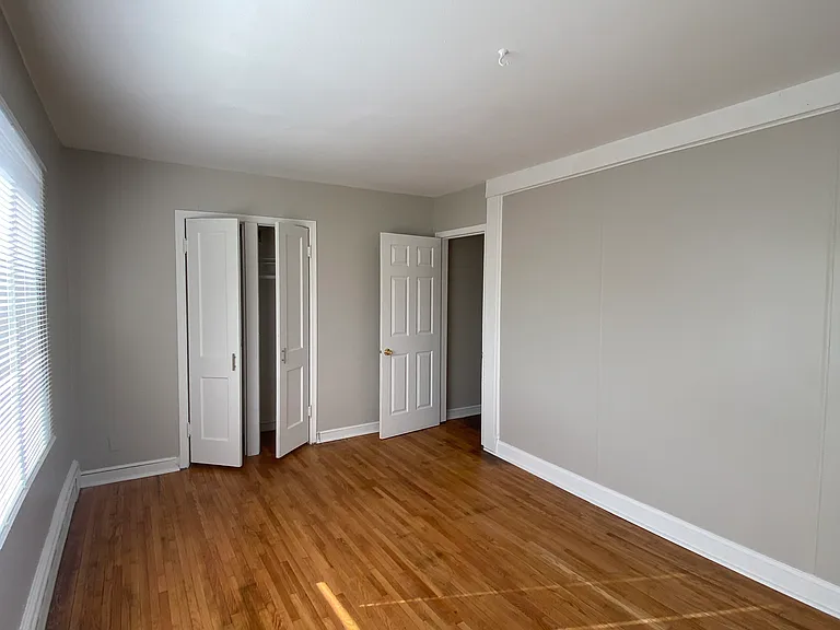 609 Dale St N #1 — Photo 2