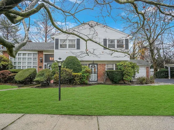 11 Lafayette Drive, Woodmere, NY 11598