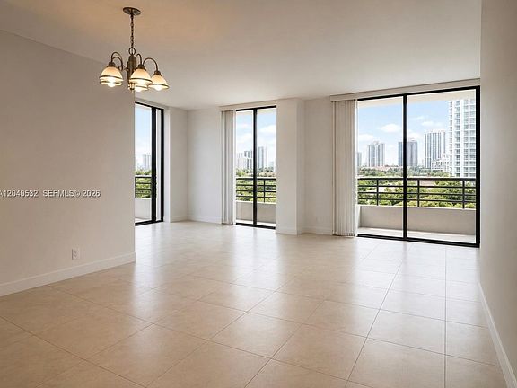 3rd image of 3300 NE 191st St APT 907