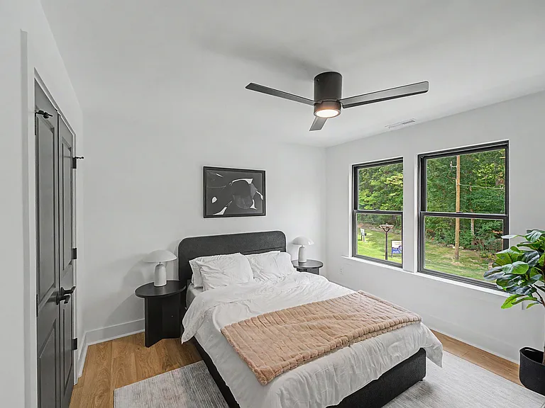 6717 Tracy Ave — Photo 7