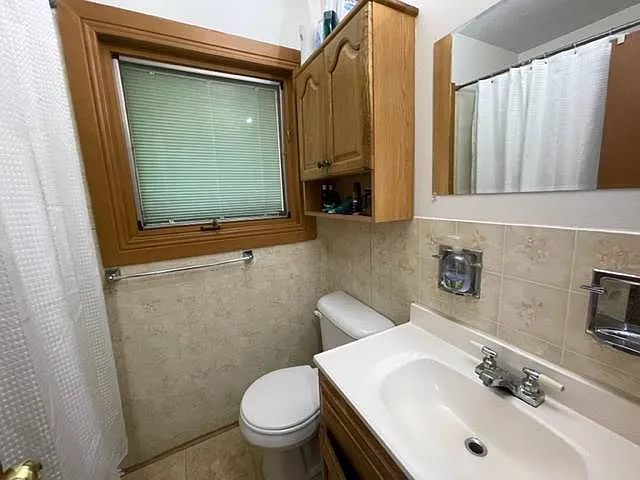 435 Karn St — Photo 9
