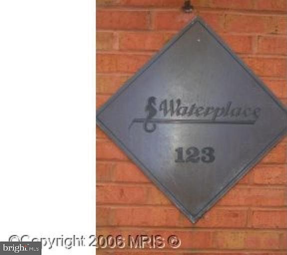 1st image of 123 W Barre St Unit 106
