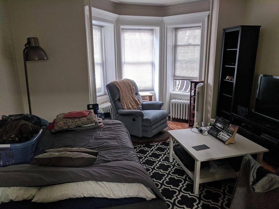 1st image of 605 6th Ave #1A