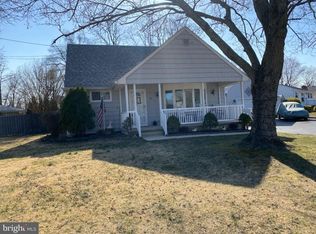1 Laramoor Dr, Burlington, NJ 08016