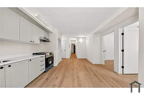 1824 Anthony Ave #8-04 Photo 1