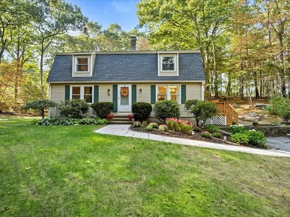 53 Breakneck Hill Rd, Southborough, MA 01772