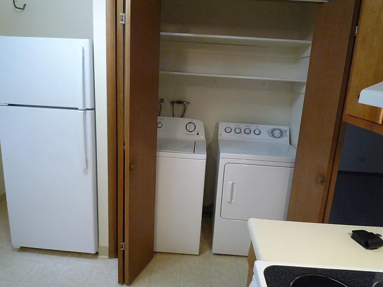 1142 N Fillmore St — Photo 6