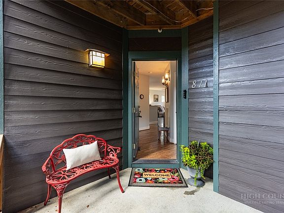 4th image of 446 Peaceful Haven Drive #811
