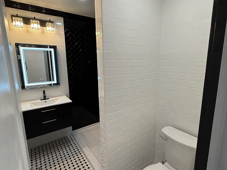 Fully remodeled bathroom