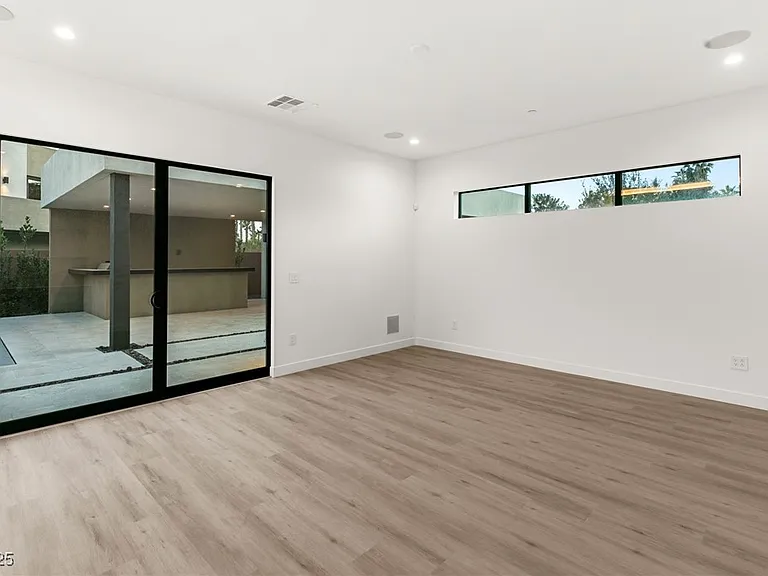 7385 Heron Canyon Ct — Photo 21