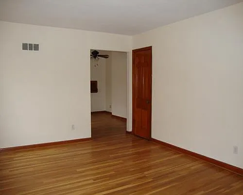 5936 Loughborough Ave #1E — Photo 4
