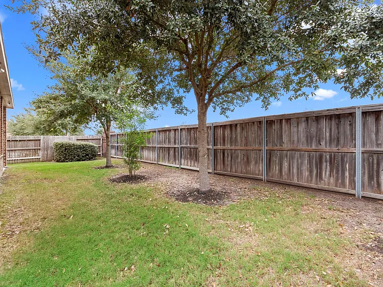 18230 Newmachar Way — Photo 34