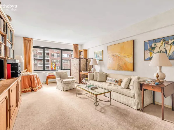 45 Sutton Place South 3A image 2 of 14