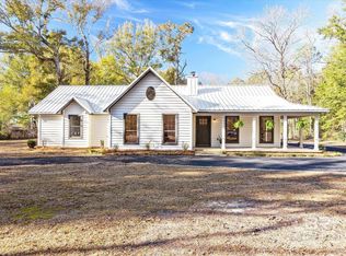 9853 Lakeview Rd, Bay Minette, AL 36507