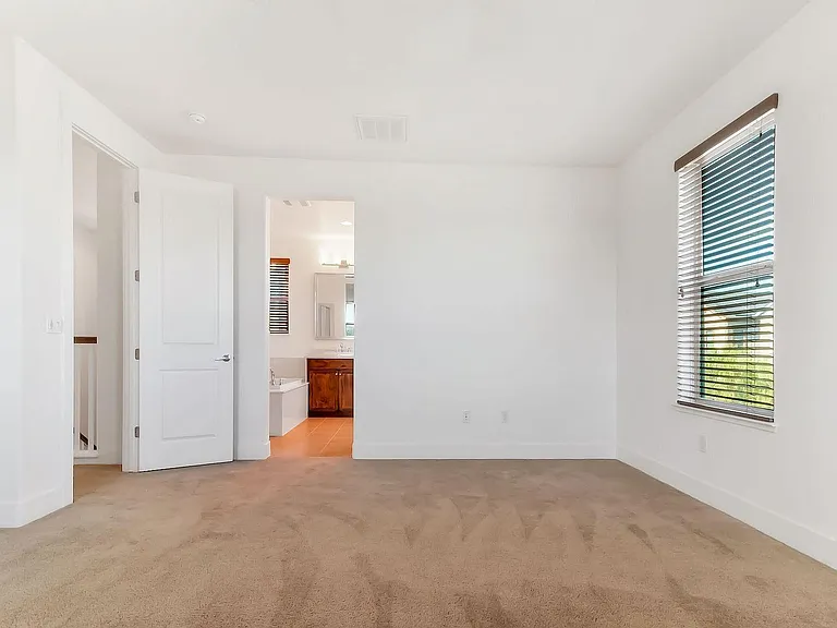 1433 Freeman Ln — Photo 17