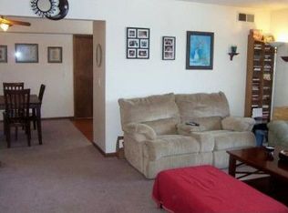 8337 Captons Ln APT 204, Darien, IL 60561