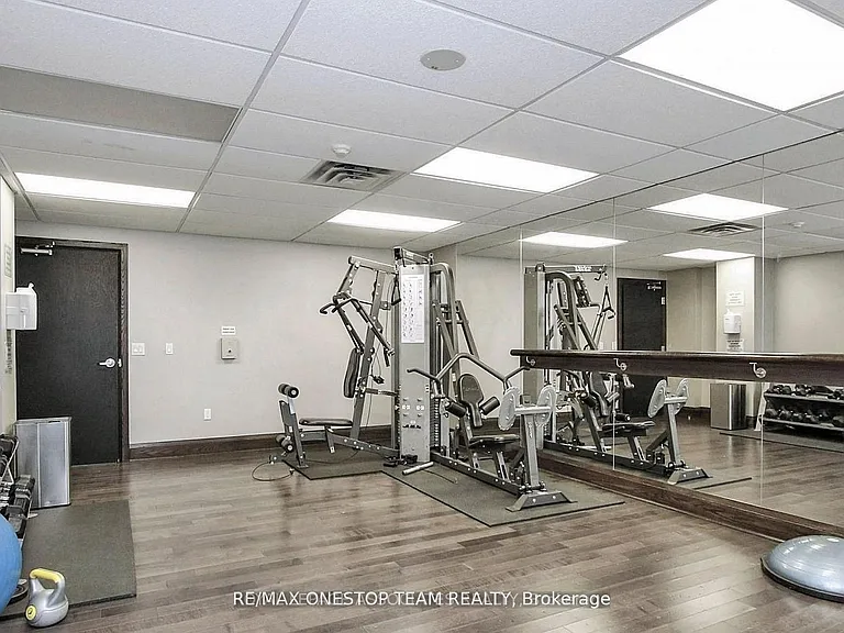 19 Grand Trunk Cres #811 — Photo 14
