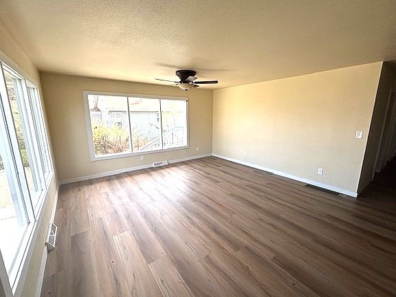2nd image of 551 7th Ave S