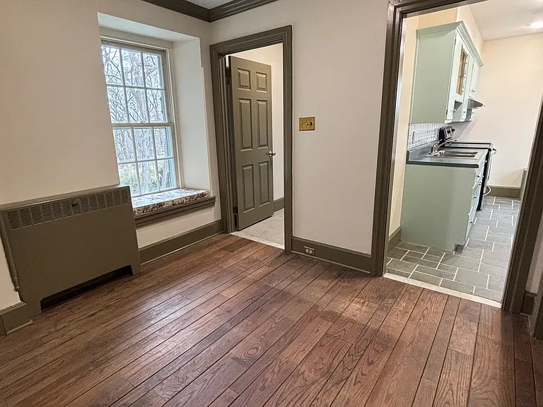 28 W Main St #3 — Photo 4