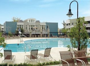 4161 S Four Mile Run Dr UNIT 102, Arlington, VA 22204