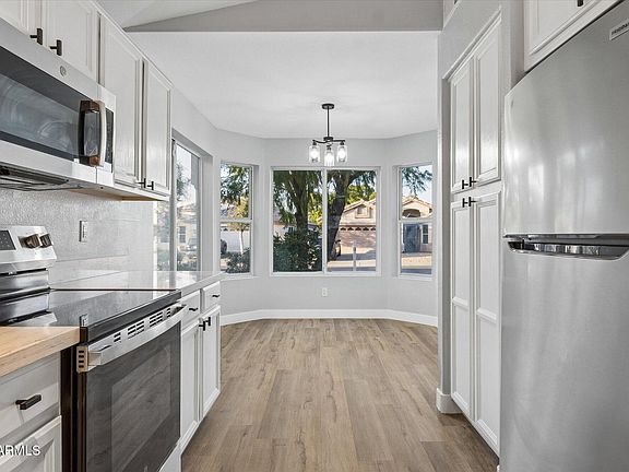 5th image of 1813 E GAIL Drive