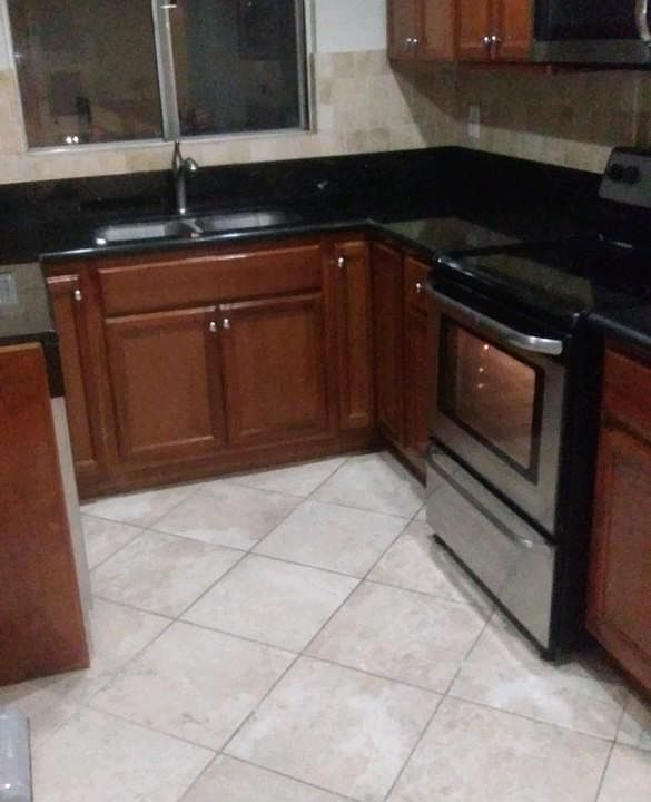 1st image of 124 S Oakhurst Dr