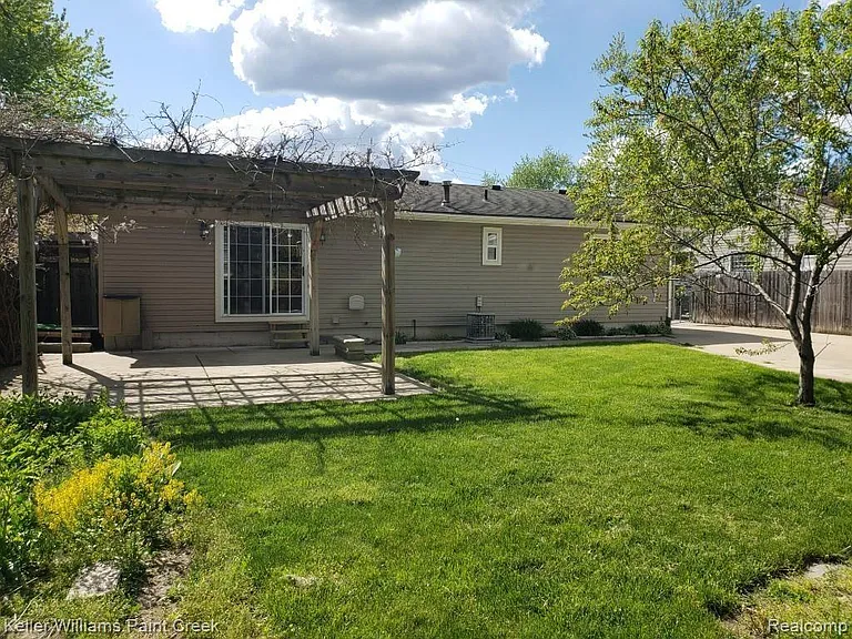 3136 Kilmer Dr — Photo 9