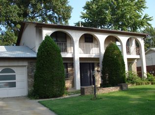 9055 E 27th Pl, Tulsa, OK 74129