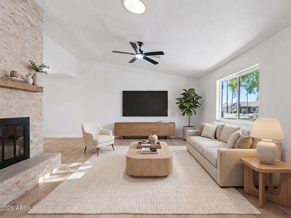 1st image of 4422 W POINSETTIA Drive