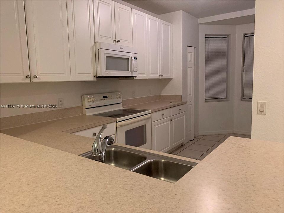 1st image of 1726 NE 6th St #1726