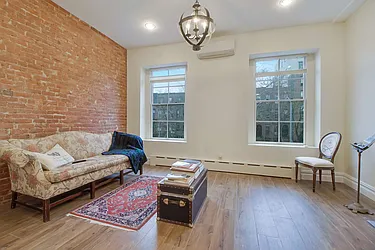 Rented by Twyford Real Estate