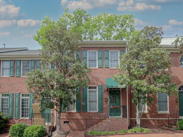 710 Parkham Ln, Raleigh, NC 27603