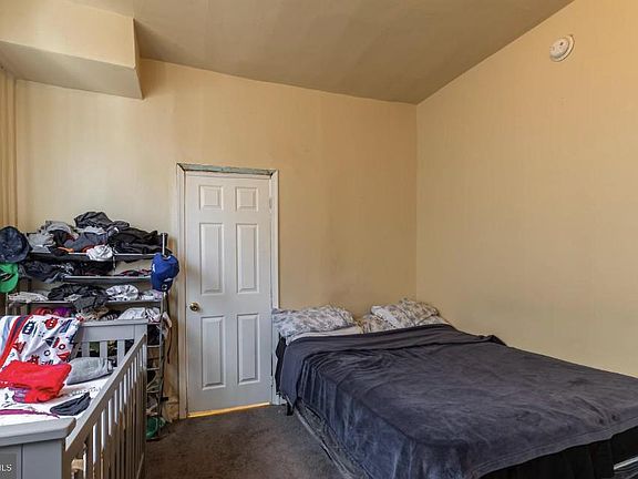 5th image of 5225 Chester Ave