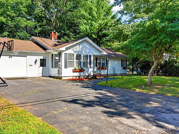 2nd image of 532 Oak Street