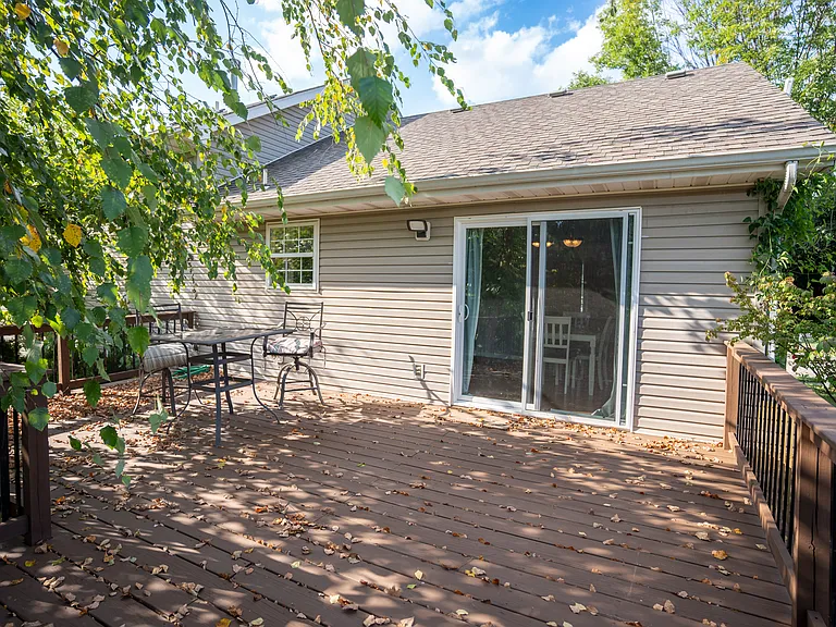 2112 Saratoga Dr — Photo 18